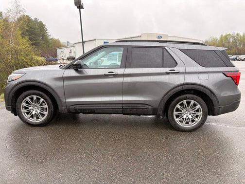 Carbonized Gray Metallic 2026 Ford Explorer Active