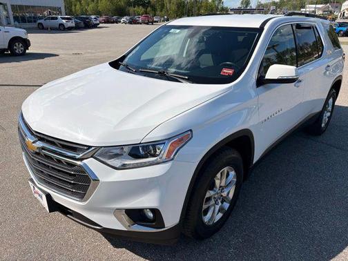 Summit White 2020 Chevrolet Traverse LT Cloth
