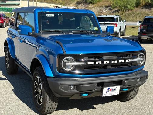2024 Ford Bronco Outer Banks