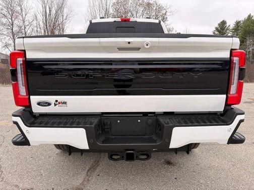 Star White Metallic Tri-Coat 2025 Ford F-350 Platinum