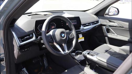Cape York Green Metallic 2026 BMW X1 xDrive28i