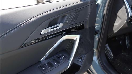 Cape York Green Metallic 2026 BMW X1 xDrive28i