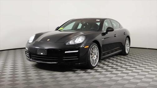 2015 Porsche Panamera 4S