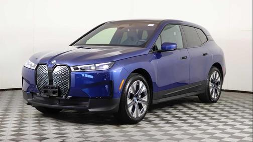 2025 BMW iX xDrive50