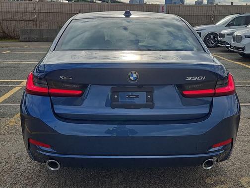 2026 BMW 330 i xDrive