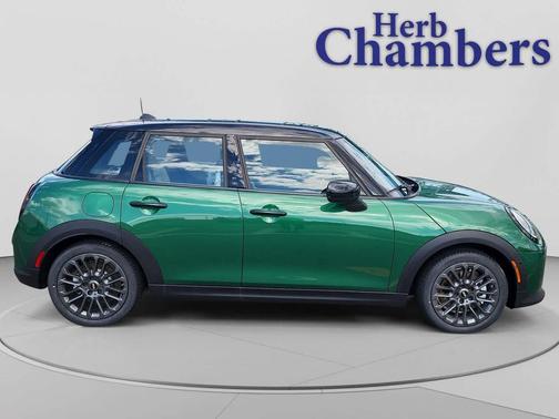 British Racing Green IV Metallic 2026 MINI Hardtop Cooper