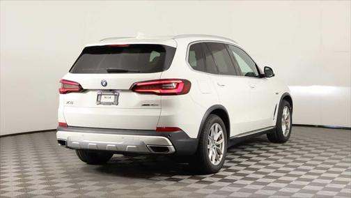 2022 BMW X5 PHEV xDrive45e