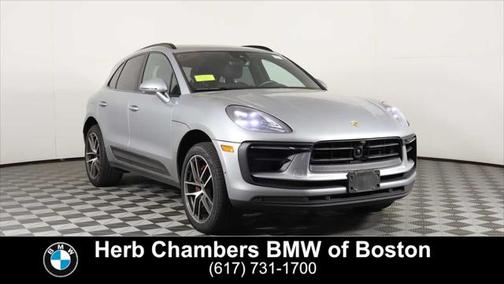2022 Porsche Macan Base