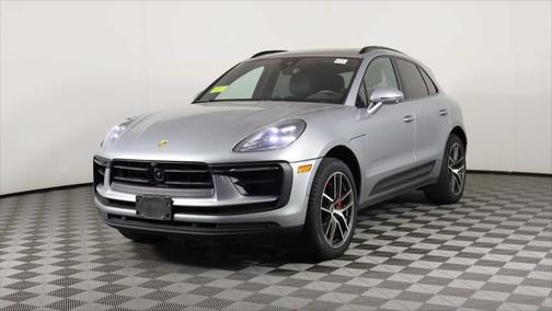 2022 Porsche Macan Base