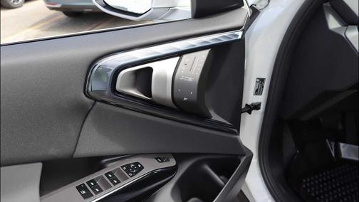 Mineral White Metallic 2026 BMW X3 30 xDrive