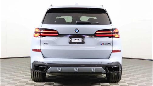 2025 BMW X5 M60i