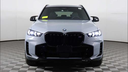 2025 BMW X5 M60i