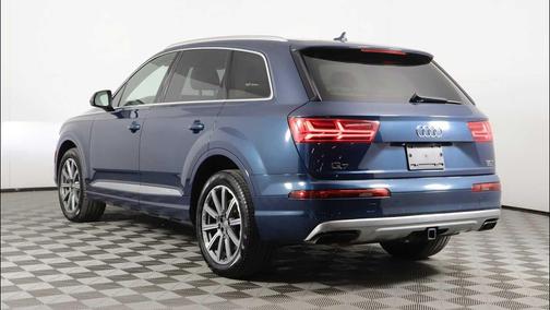 Galaxy Blue Metallic 2018 Audi Q7 3.0T Premium Plus