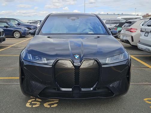 2026 BMW iX xDrive60