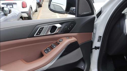 Alpine White 2026 BMW X5 PHEV xDrive50e