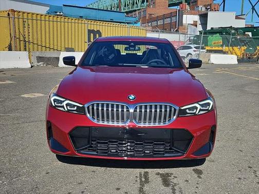 2025 BMW 330 i xDrive