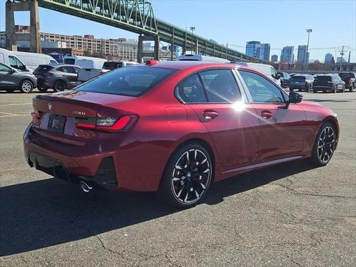 2025 BMW 330 i xDrive