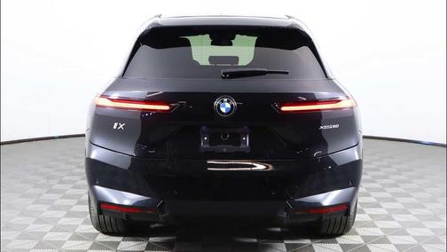 2026 BMW iX xDrive60