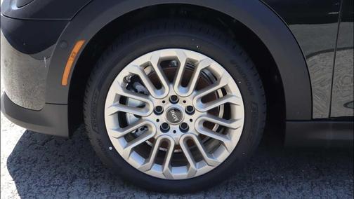 Midnight Black II Metallic 2026 MINI Hardtop Cooper