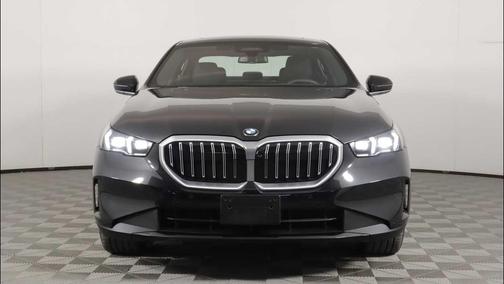 Black Sapphire Metallic 2026 BMW 530 xDrive