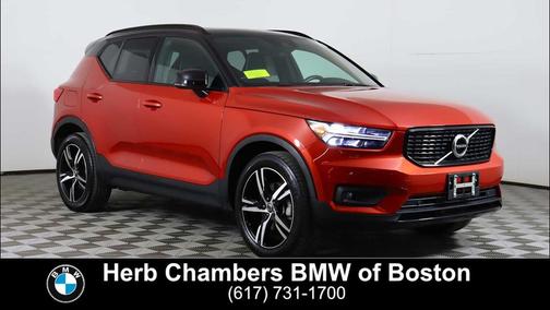 Fusion Red Metallic 2021 Volvo XC40 T5 R-Design