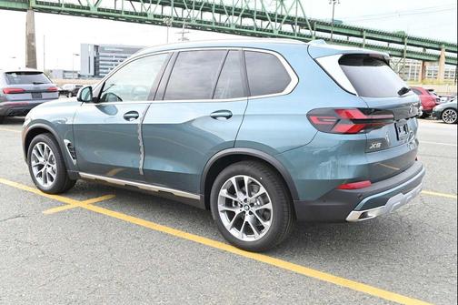 Blue Ridge Mountain Metallic 2026 BMW X5 xDrive40i