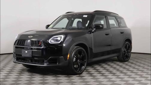 Midnight Black II 2025 MINI Countryman Cooper S ALL4