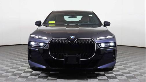 2024 BMW 760 xDrive