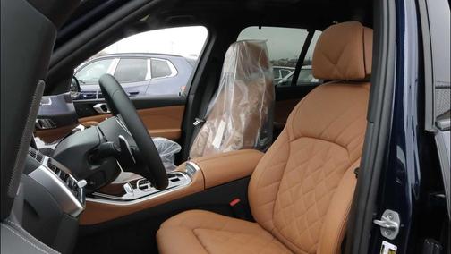 Tanzanite Blue II Metallic 2026 BMW X5 xDrive40i