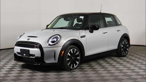 2023 MINI Hardtop Cooper S
