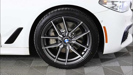 2019 BMW 530 xDrive
