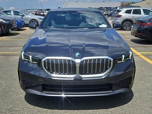 2026 BMW 530 i xDrive