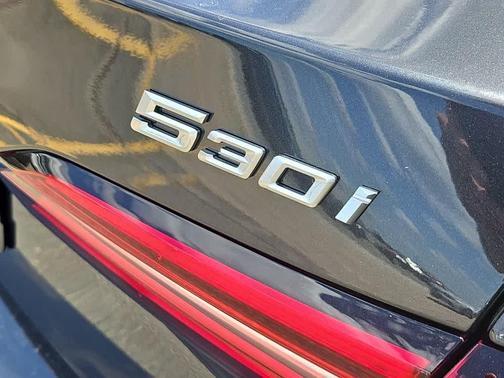 2026 BMW 530 i xDrive