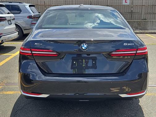 2026 BMW 530 i xDrive