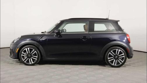 MINI Yours Enigmatic Black 2023 MINI Hardtop Cooper S