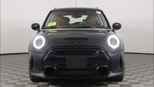 MINI Yours Enigmatic Black 2023 MINI Hardtop Cooper S