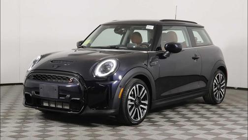 MINI Yours Enigmatic Black 2023 MINI Hardtop Cooper S