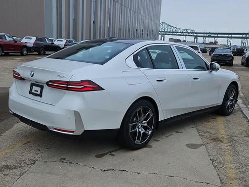2026 BMW 530 i xDrive
