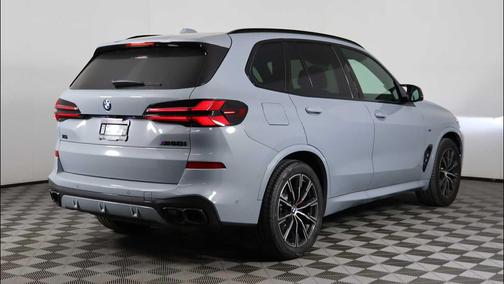 2026 BMW X5 M60i