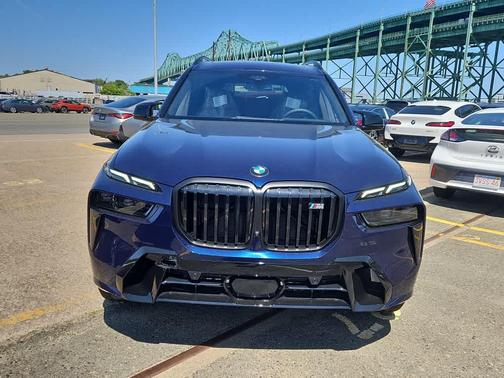 2026 BMW X7 M60i