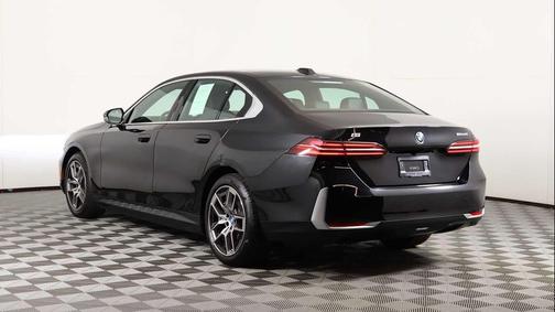 2024 BMW i5 eDrive40