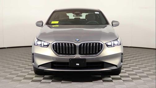 2024 BMW 530 i xDrive