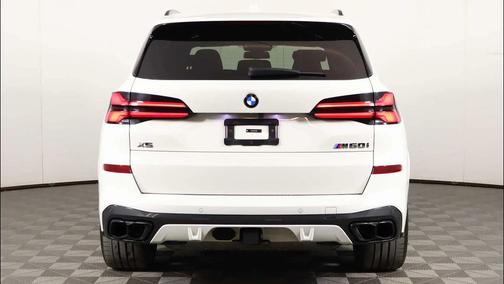 2024 BMW X5 M60i