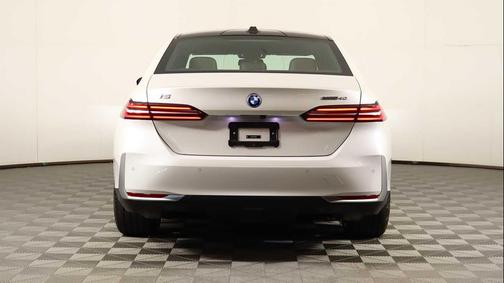2024 BMW i5 eDrive40