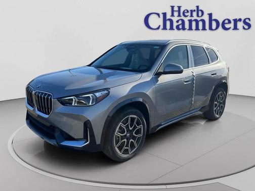 Space Silver Metallic 2026 BMW X1 xDrive28i