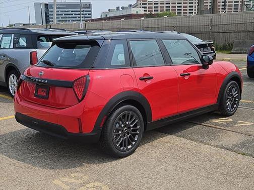 2025 MINI Hardtop Cooper