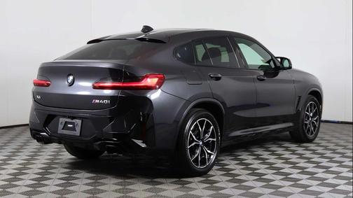 2023 BMW X4 M40i