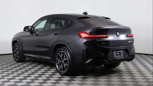 2023 BMW X4 M40i