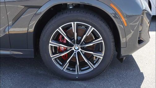 Dravit Grey Metallic 2026 BMW X6 xDrive40i
