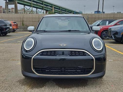 2025 MINI Hardtop Cooper